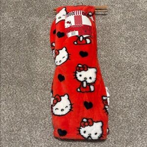 NWT Hello Kitty Red Valentines Heart Ultra Fine Faux Fur Throw